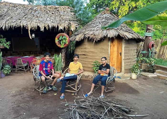 Ava Garden Backpackers