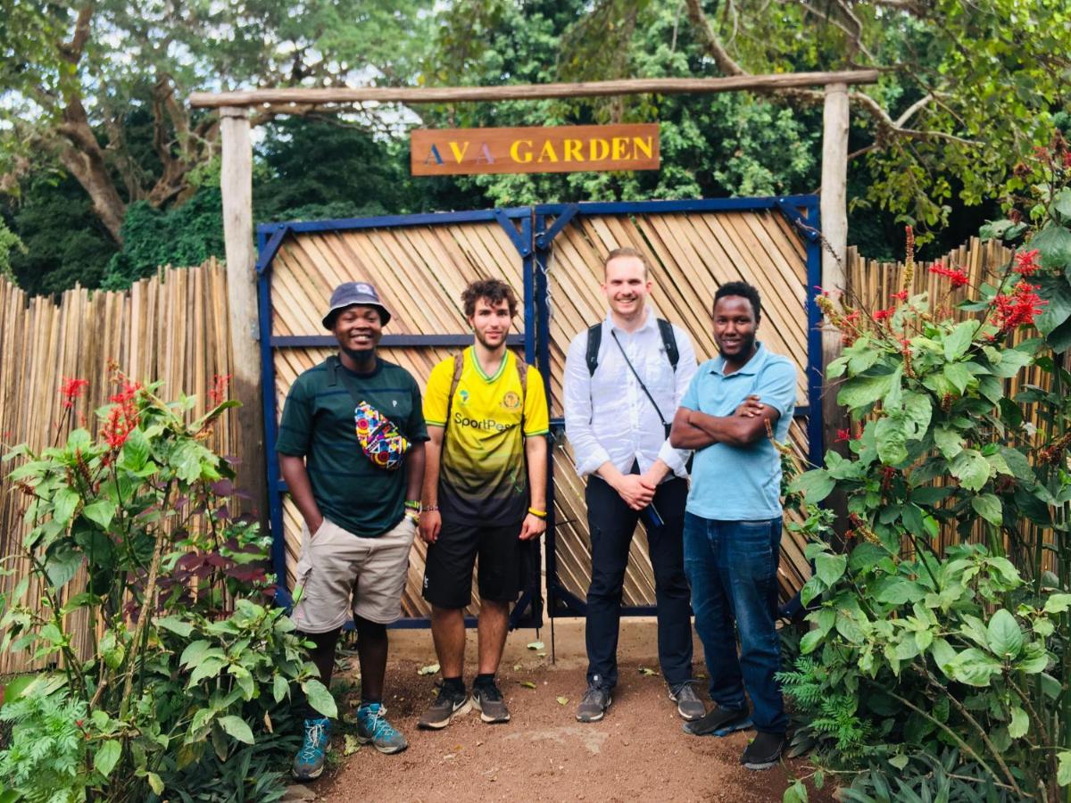 Homestay Ava Garden Backpackers Mto wa Mbu